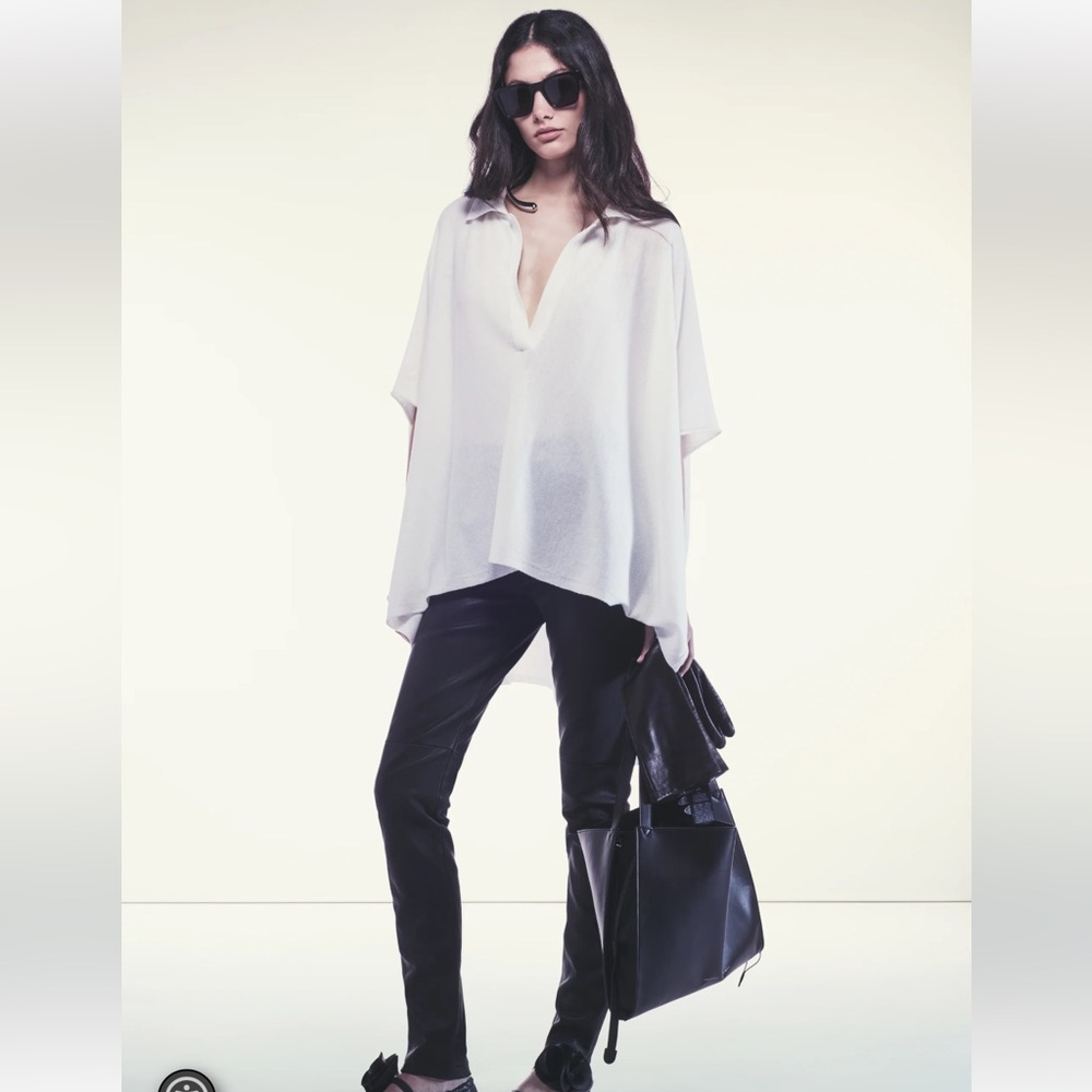 Liviana Conti Navy 100% Leather Slim Low Rise Pants Size S‎